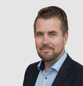 Asianajaja Mika Talviaro kiinteistölakimies
